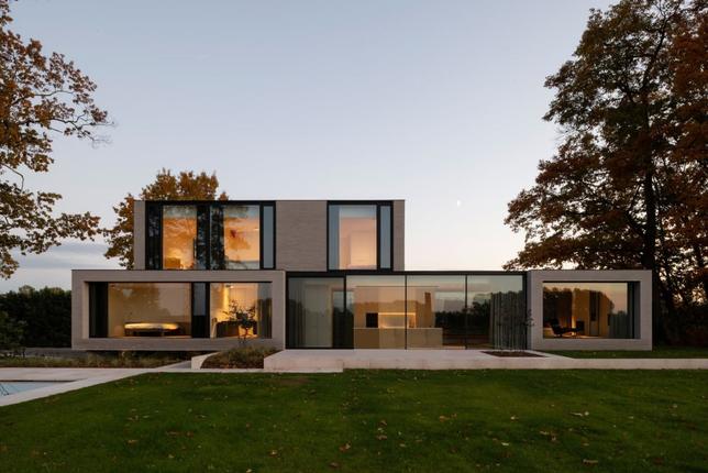 SILATEC: Moderne Architektur & Einbruchschutz in Einklang